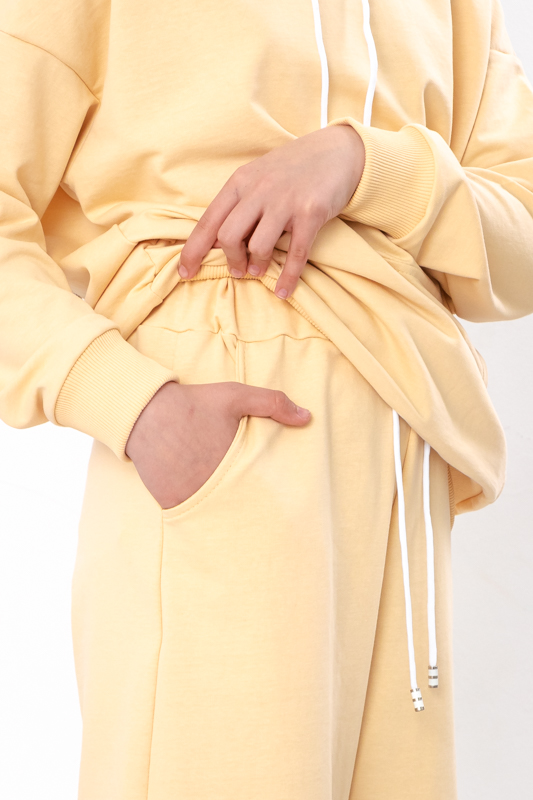 Костюм для дівчинки 